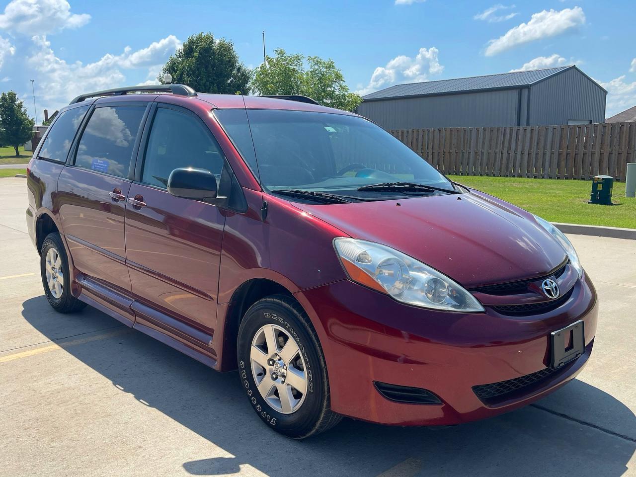 2006 TOYOTA SIENNA