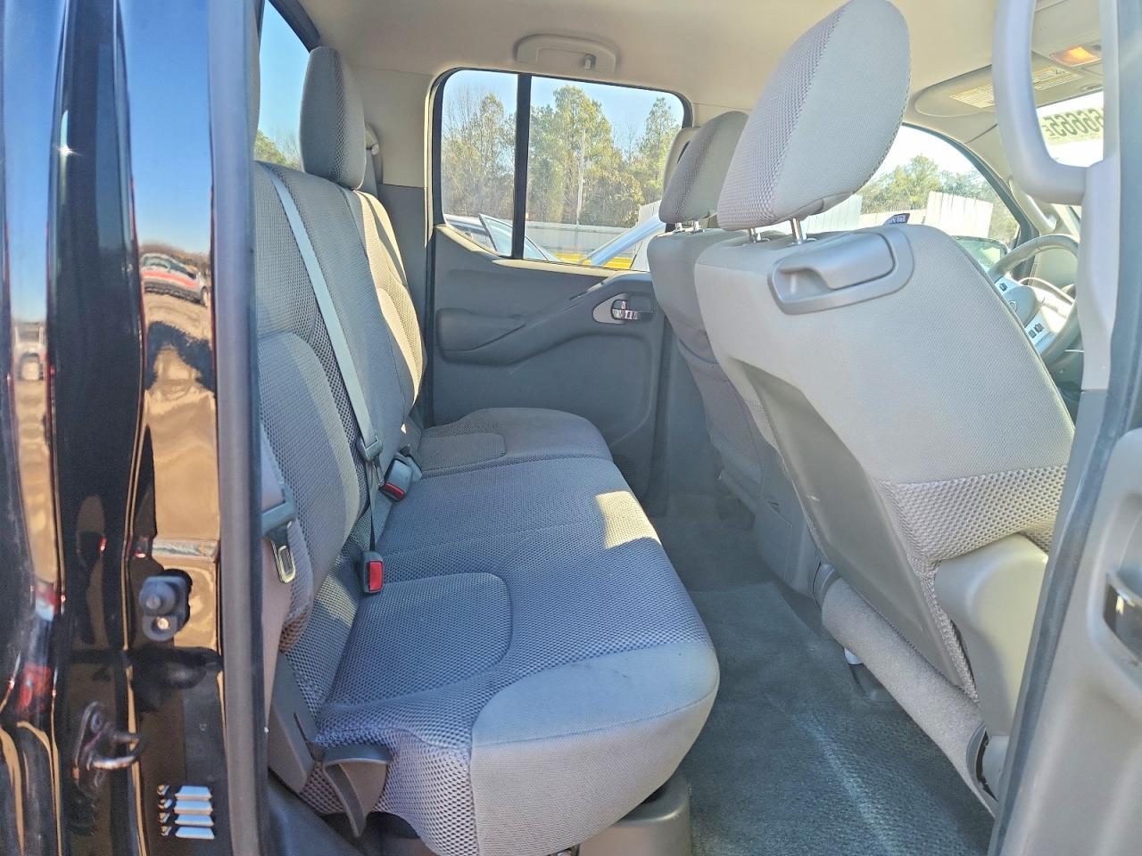 2014 NISSAN Frontier
