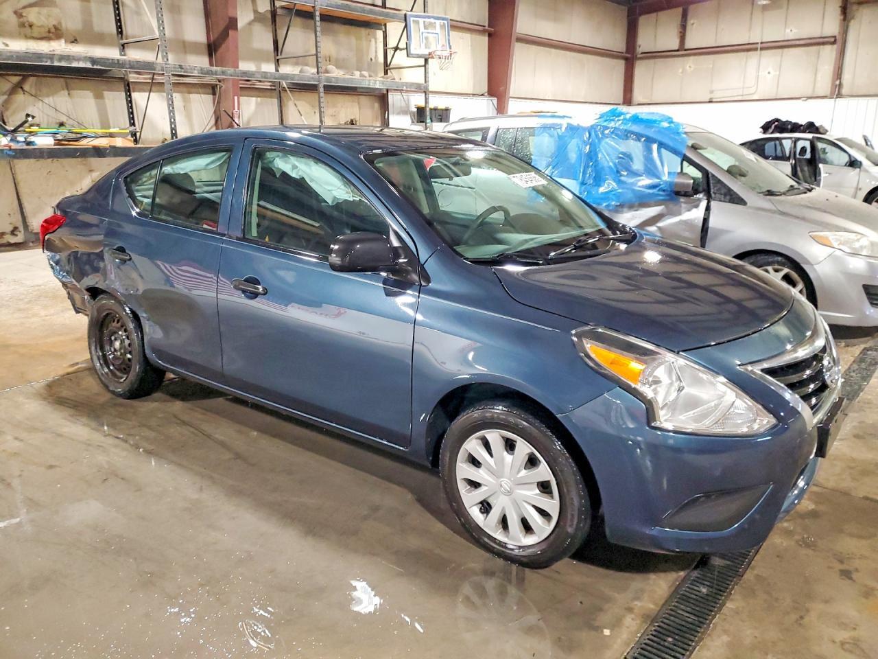 2015 NISSAN VERSA