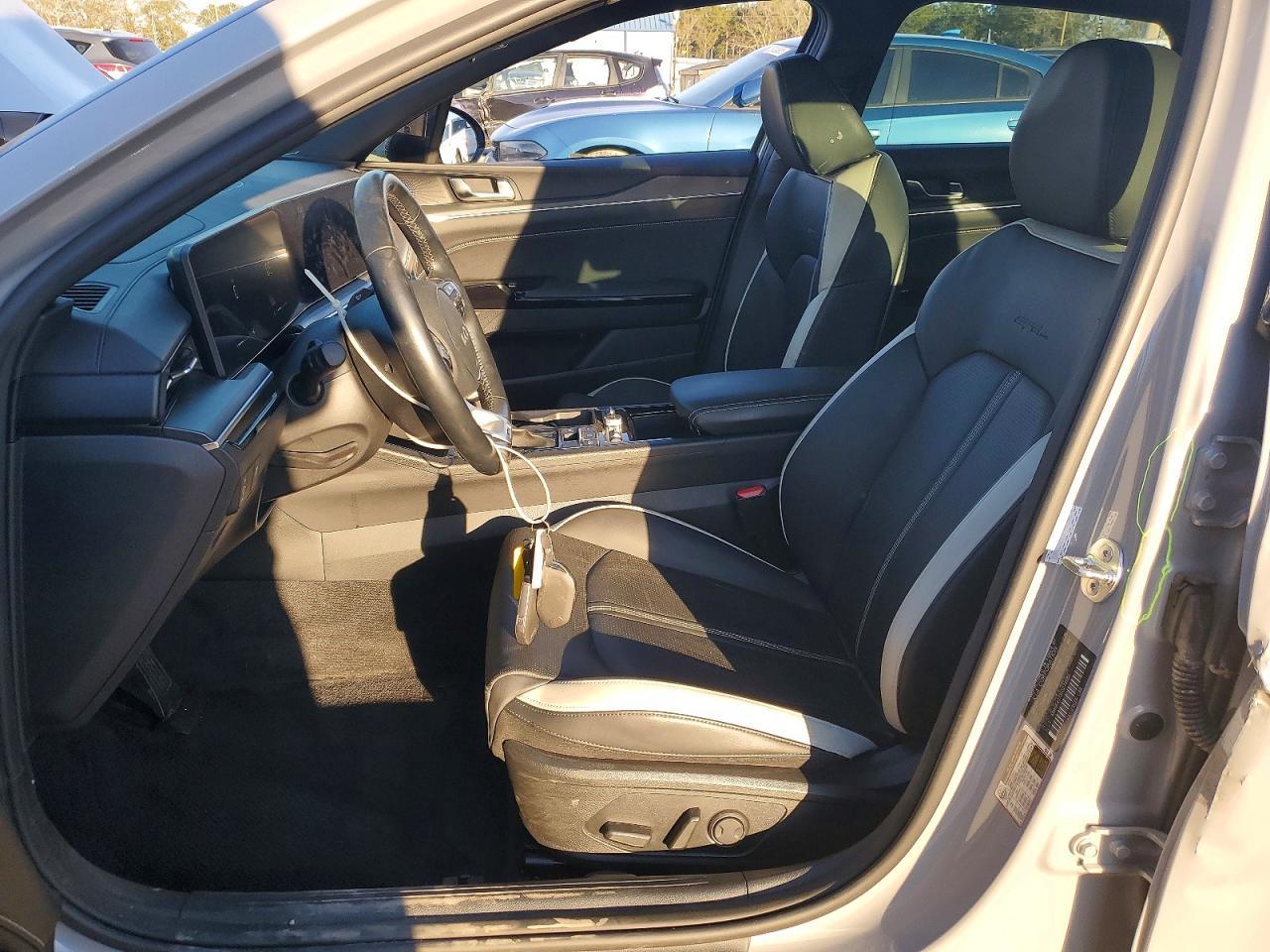 2025 KIA K5