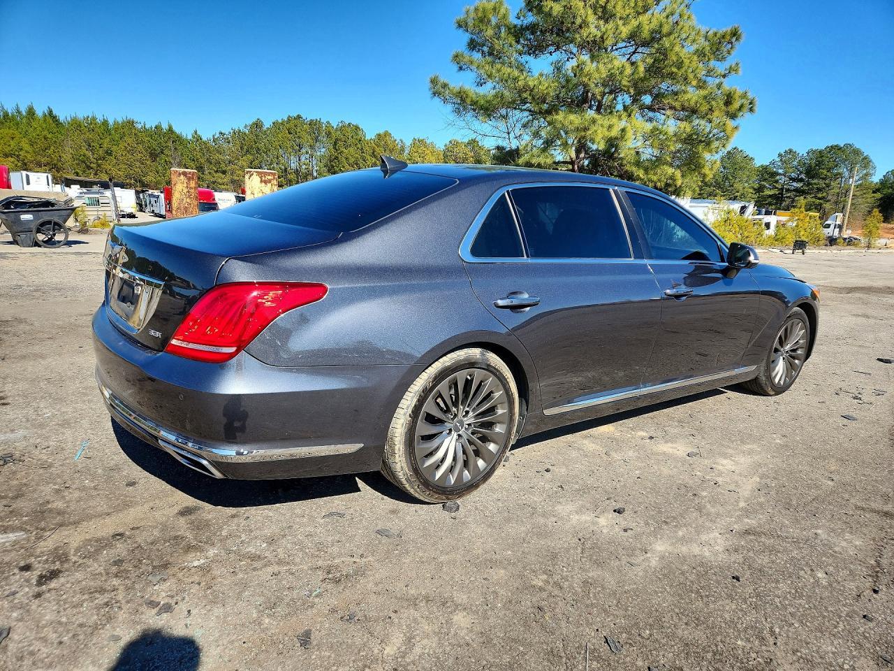 2019 GENESIS G90