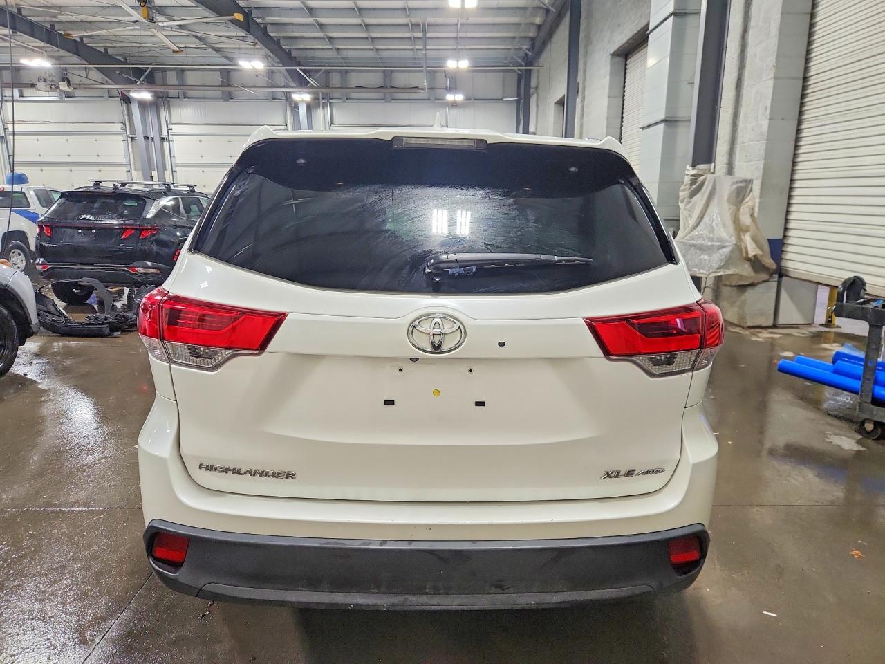 2019 TOYOTA HIGHLANDER