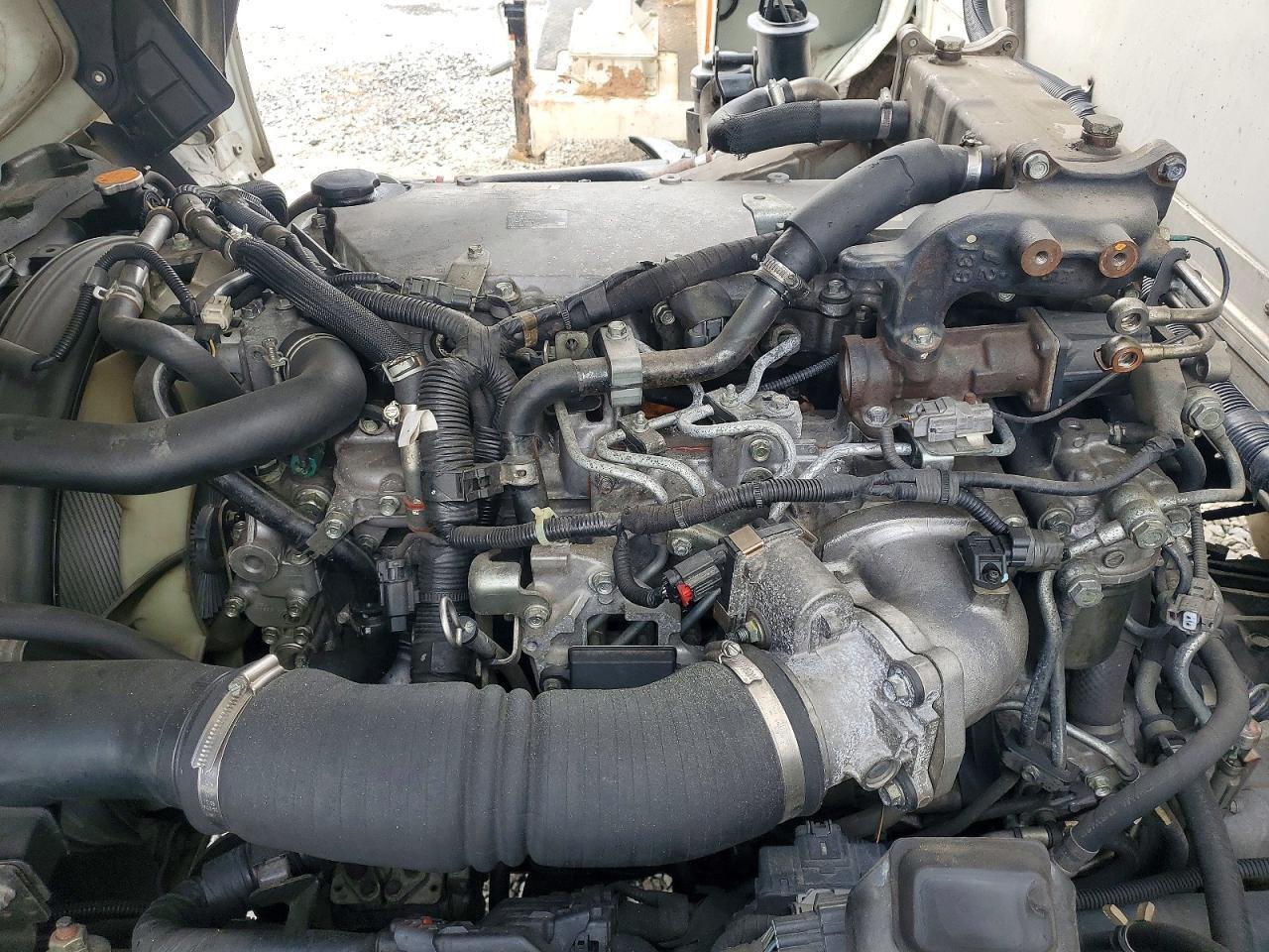 2019 ISUZU NRR