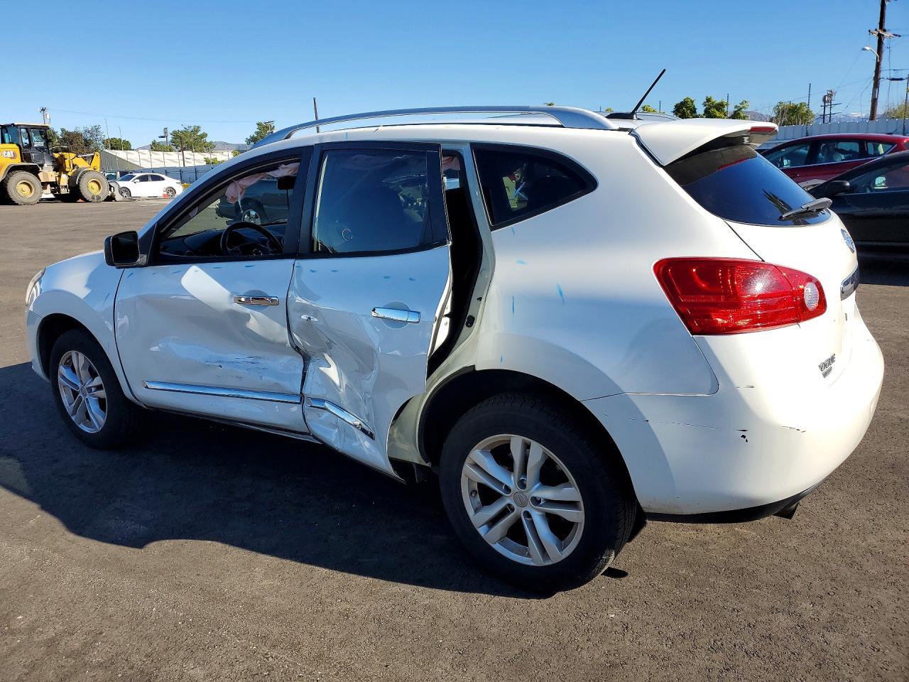 2015 NISSAN ROGUE