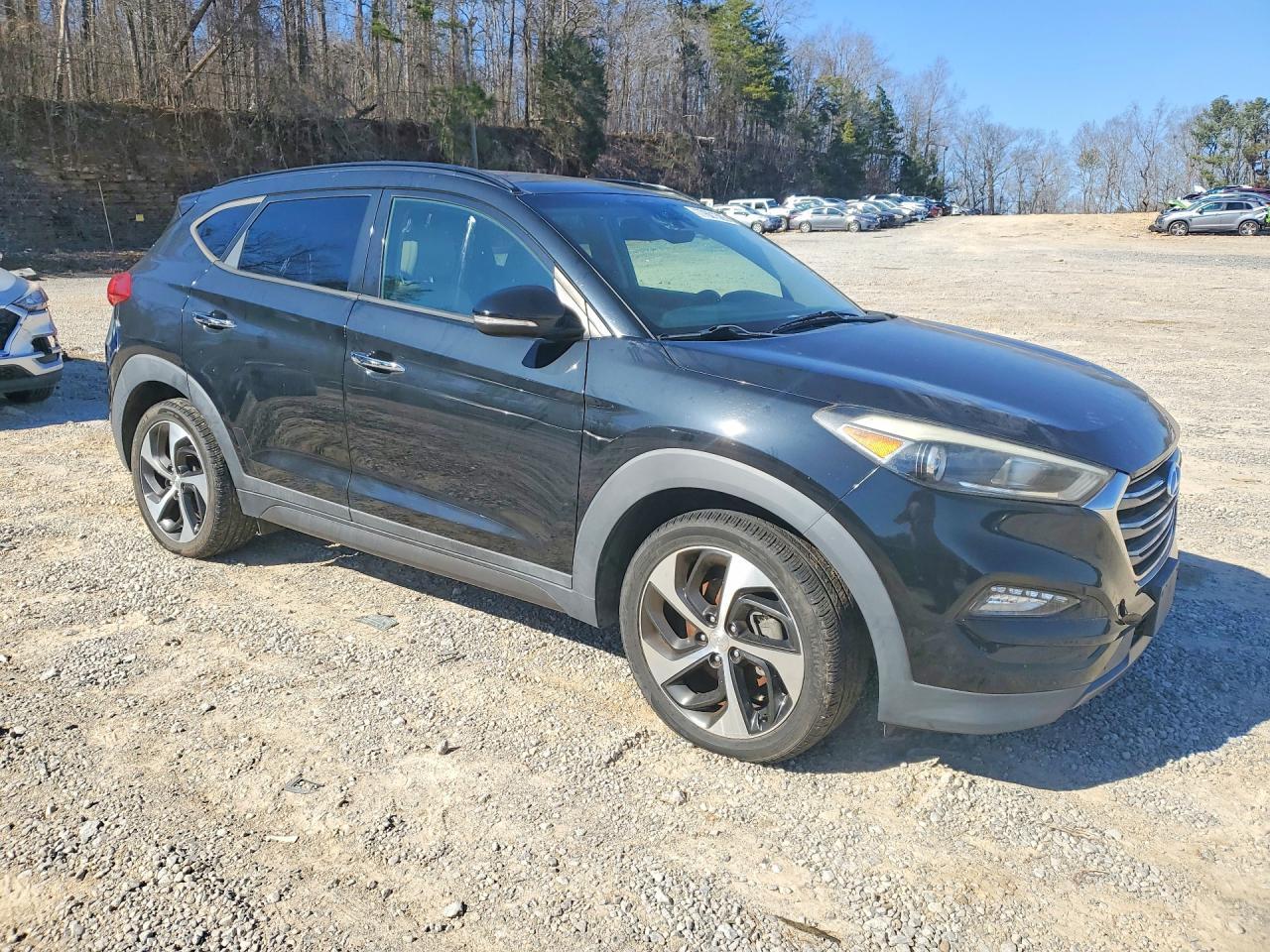 2016 HYUNDAI TUCSON