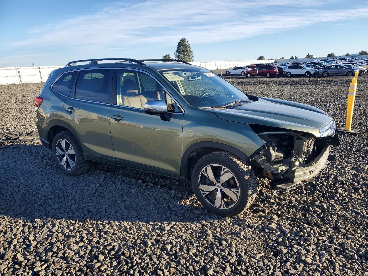2020 SUBARU FORESTER