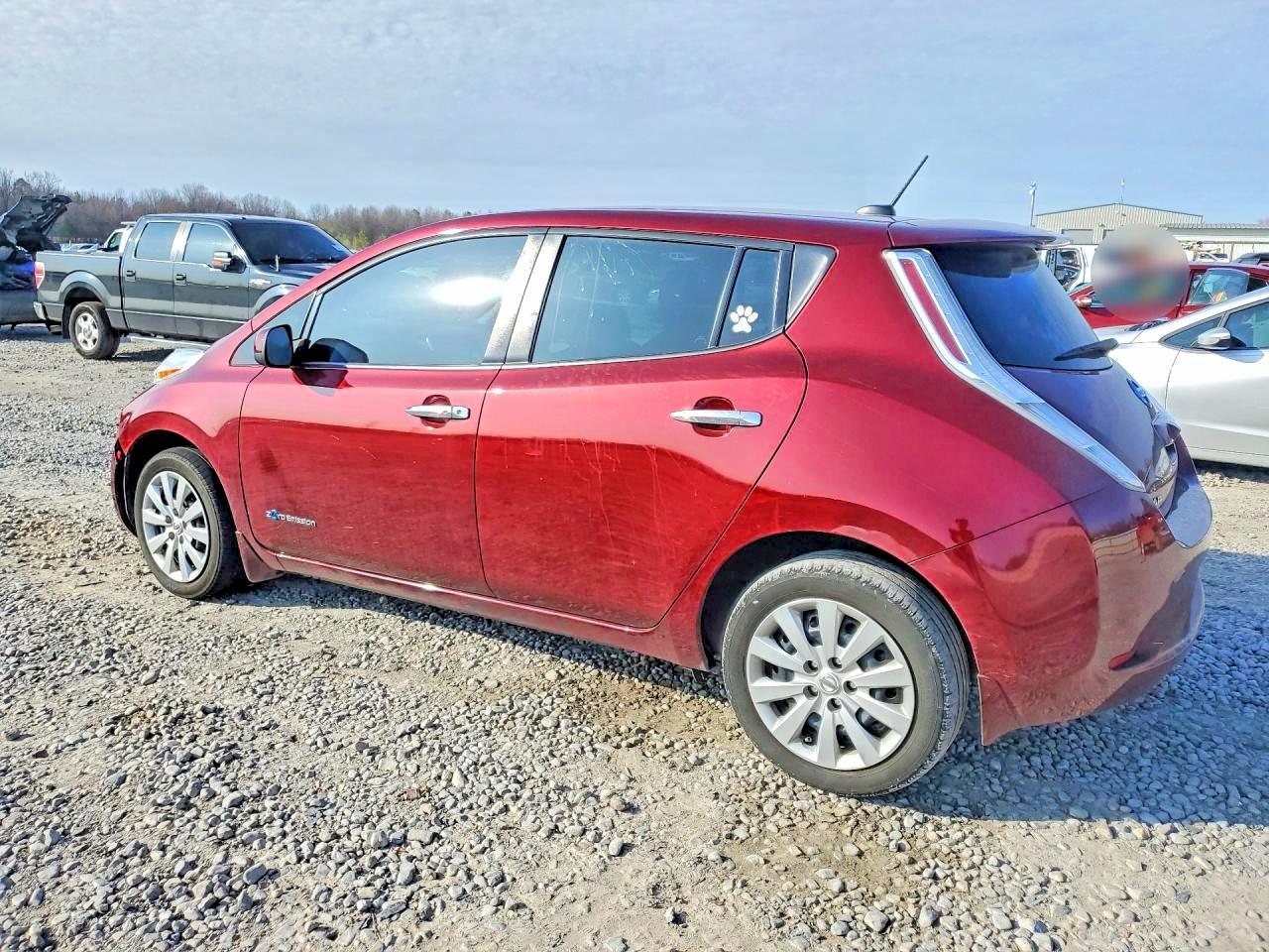 2017 NISSAN LEAF
