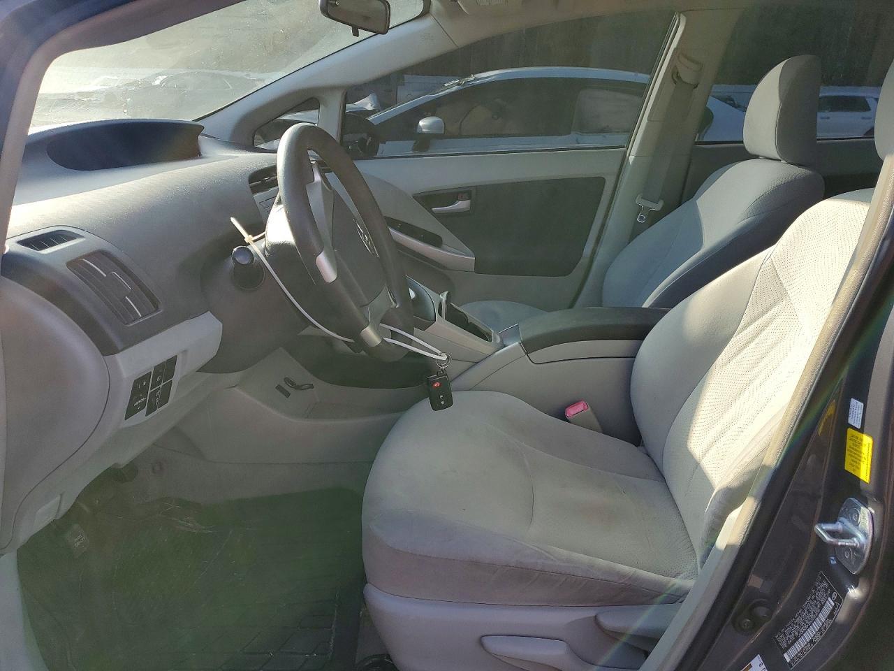 2010 TOYOTA PRIUS