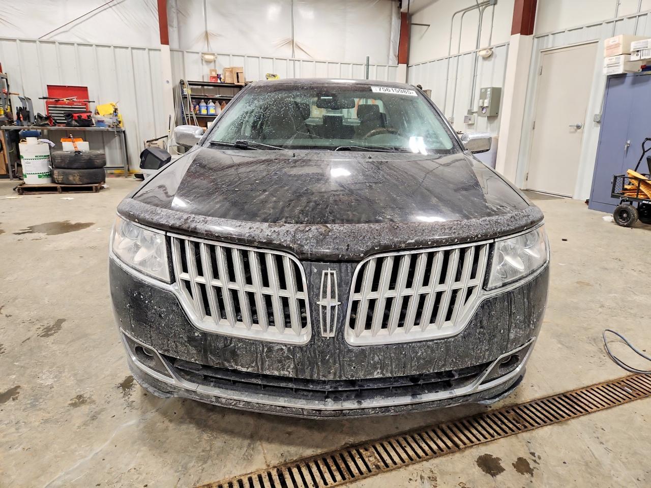 2011 LINCOLN MKZ