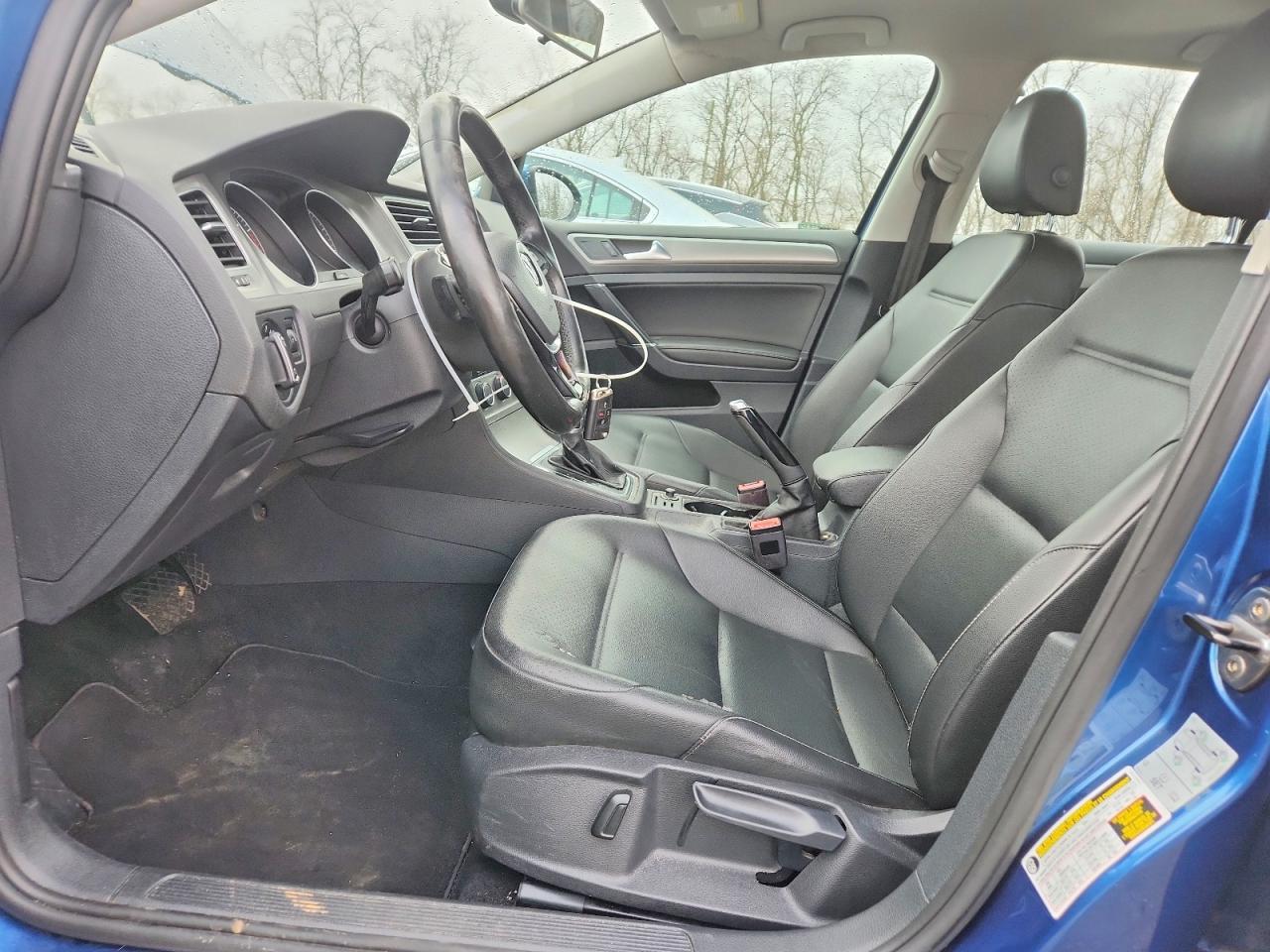 2017 VOLKSWAGEN GOLF