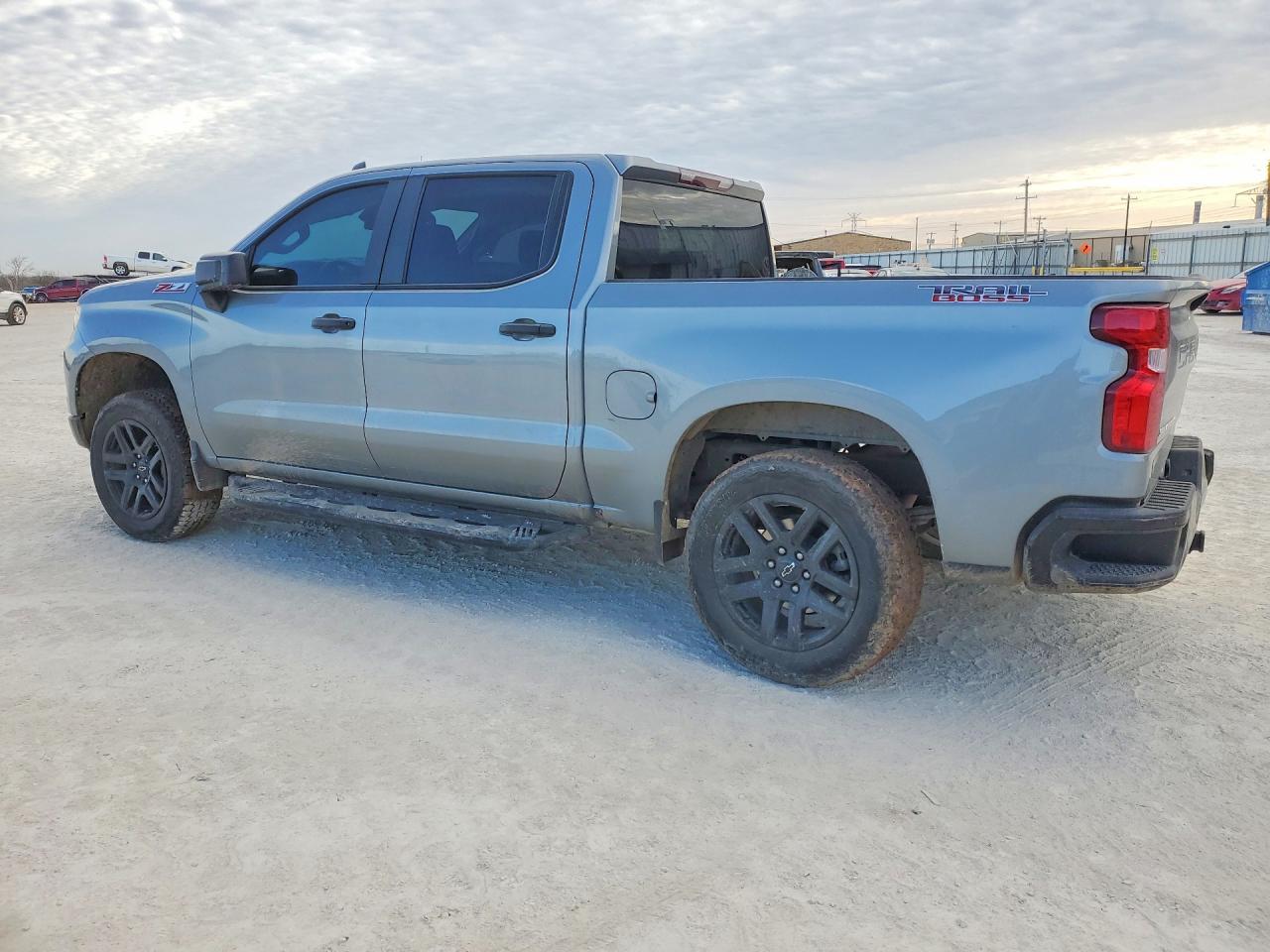 2024 CHEVROLET Silverado