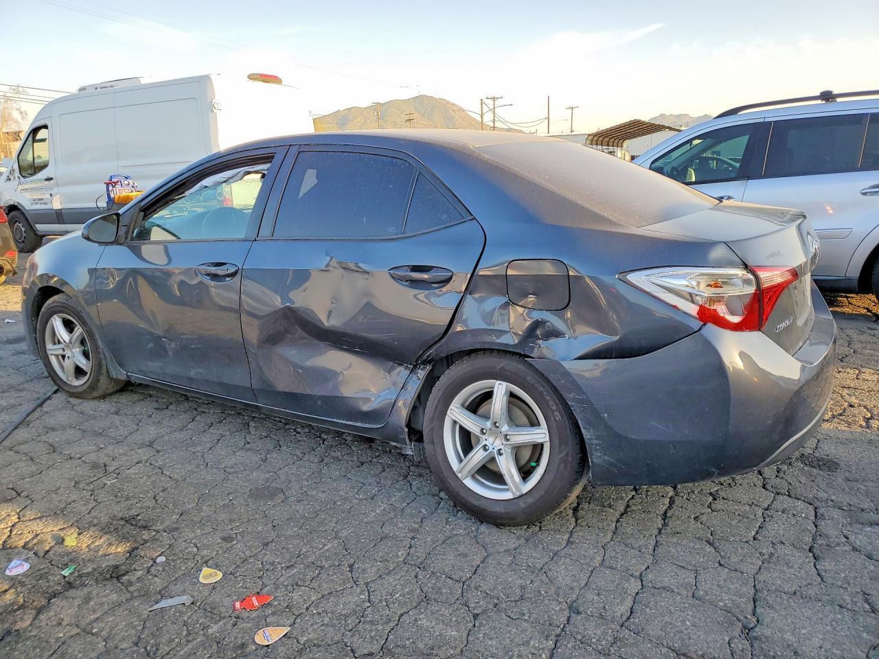 2018 TOYOTA COROLLA