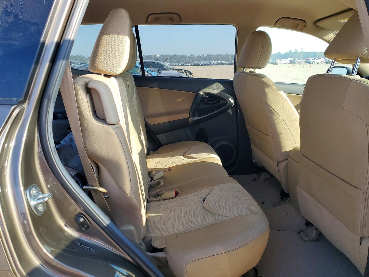 2011 TOYOTA RAV4