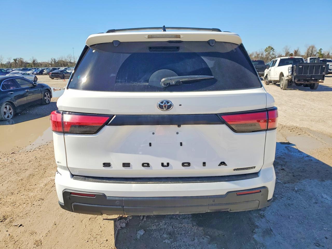 2025 TOYOTA Sequoia