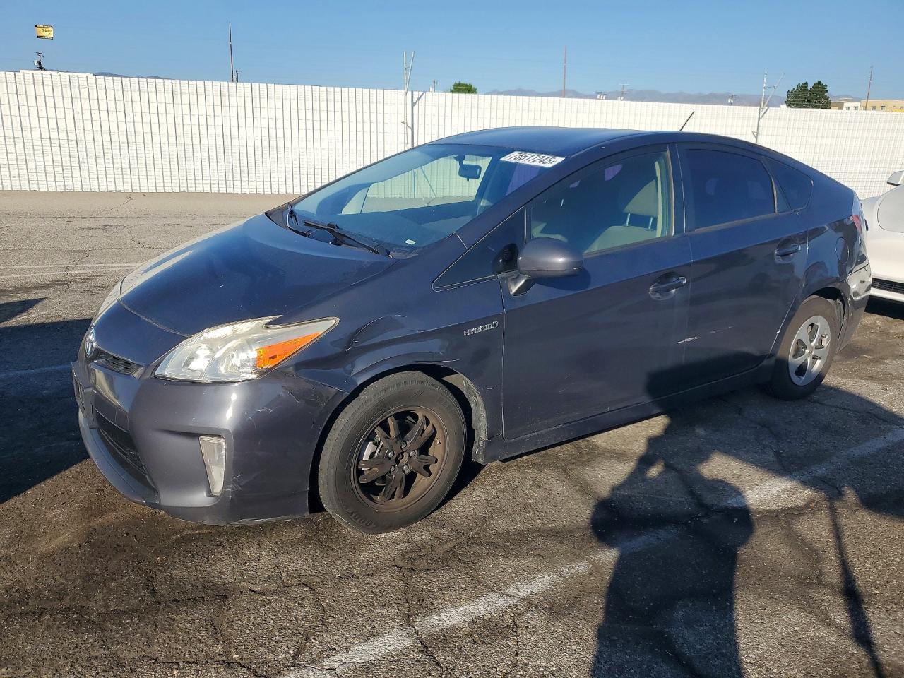 2015 TOYOTA PRIUS