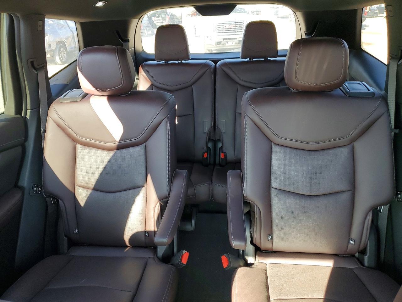 2021 CADILLAC XT6