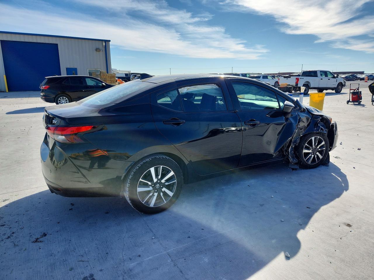 2020 NISSAN VERSA