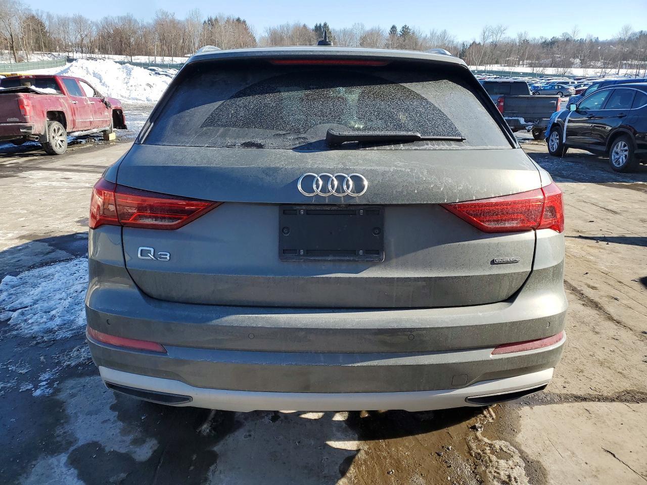 2022 AUDI Q3