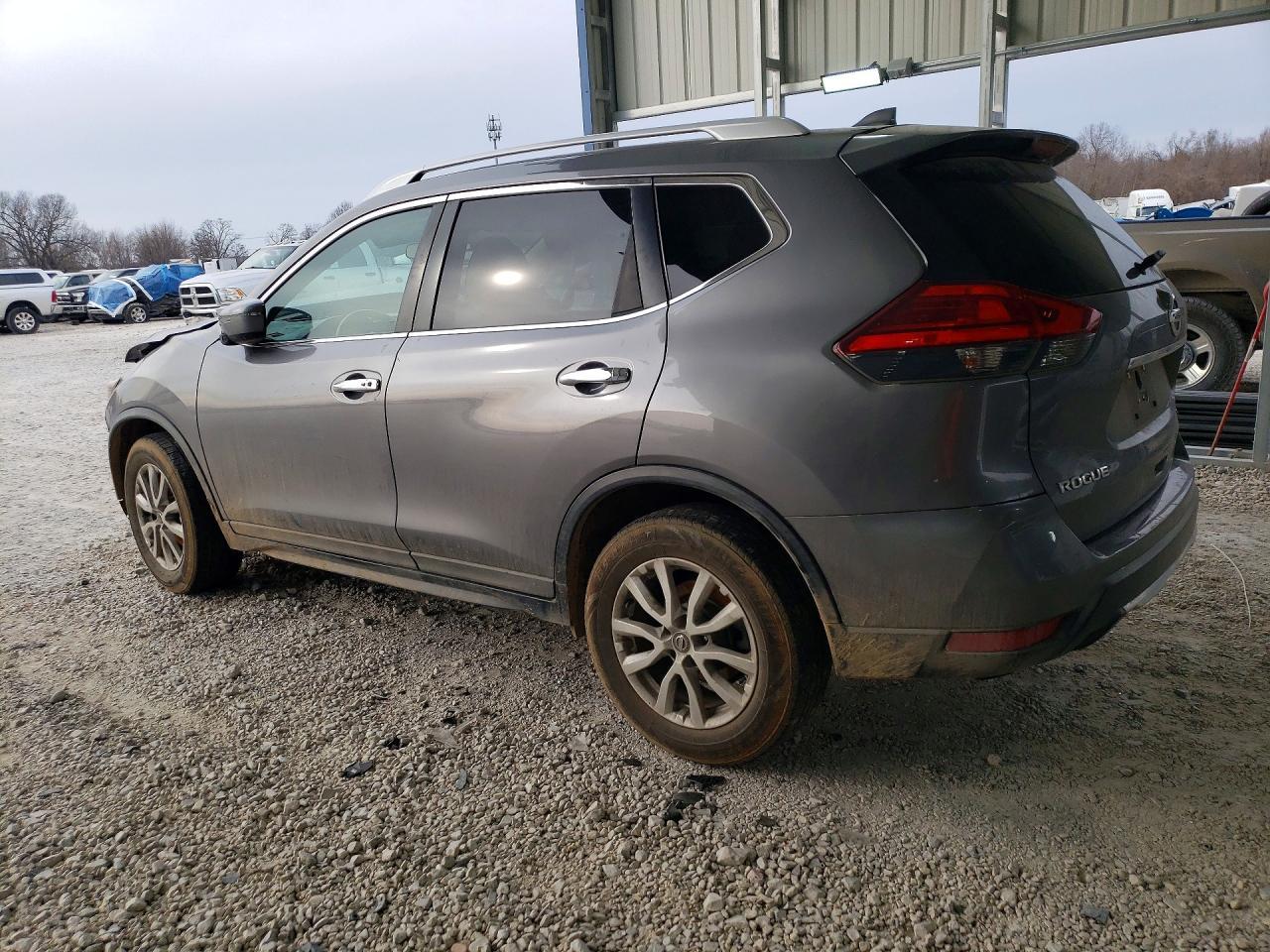 2017 NISSAN