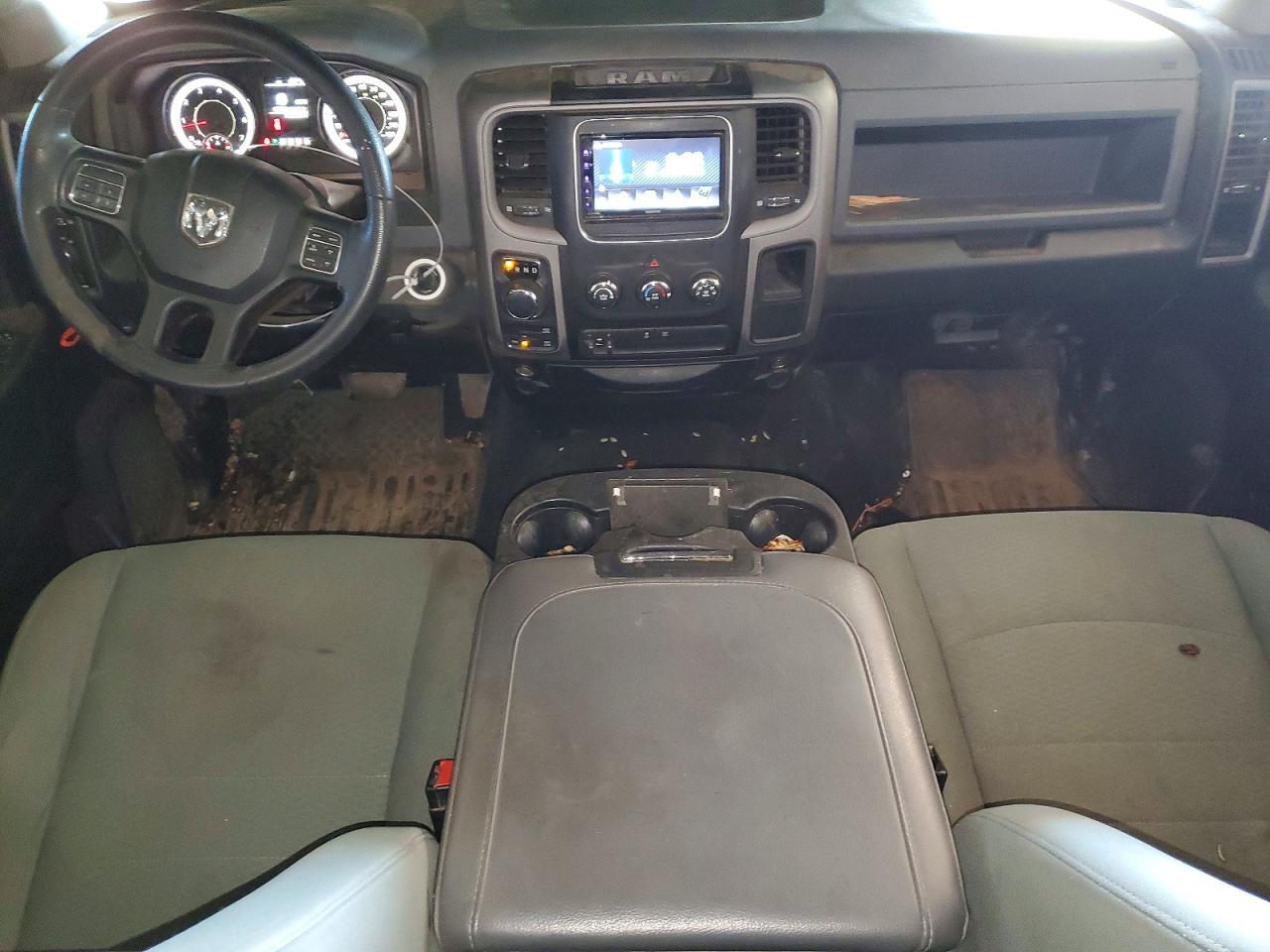 2016 RAM 1500 ST