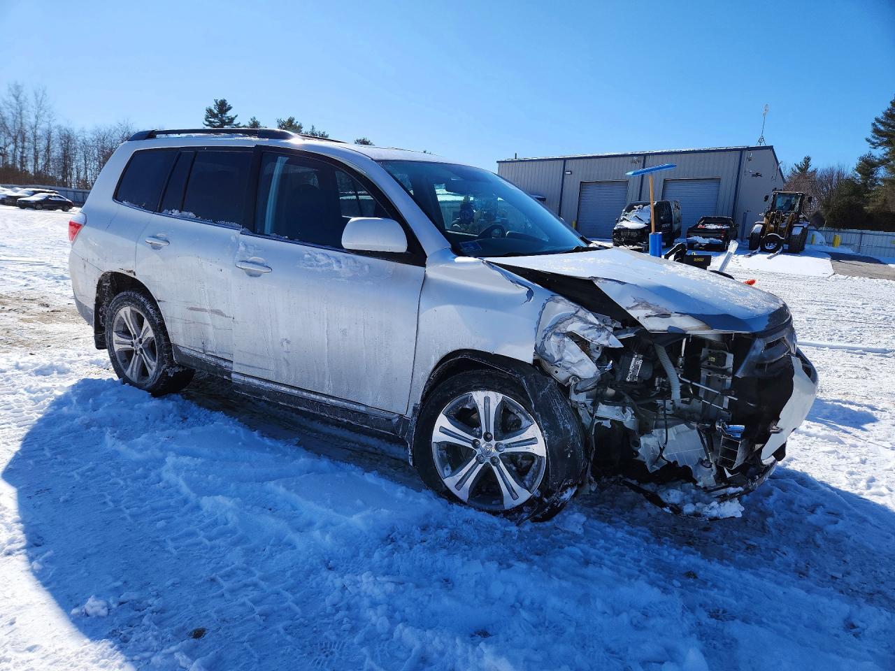2013 TOYOTA HIGHLANDER