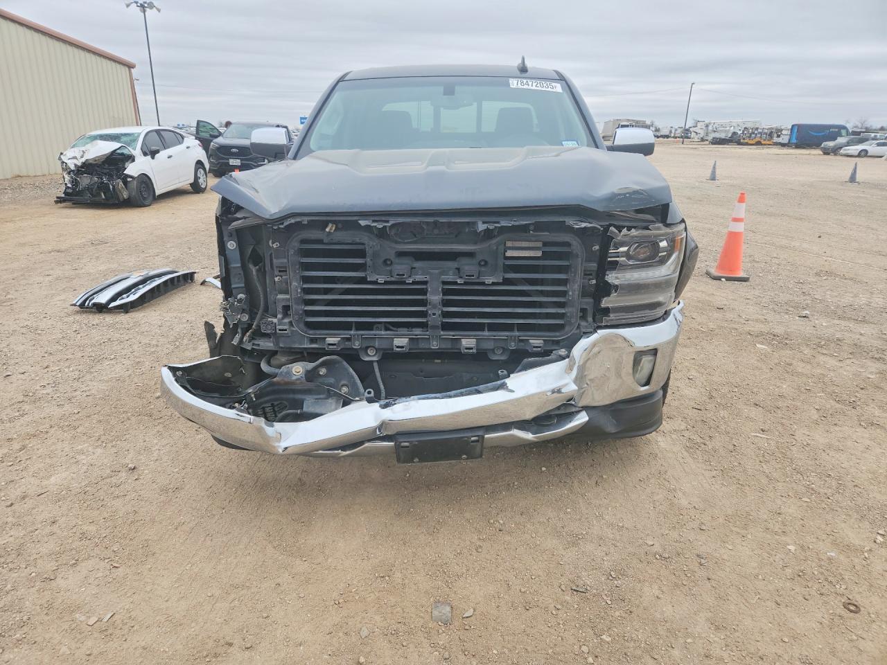 2018 CHEVROLET Silverado
