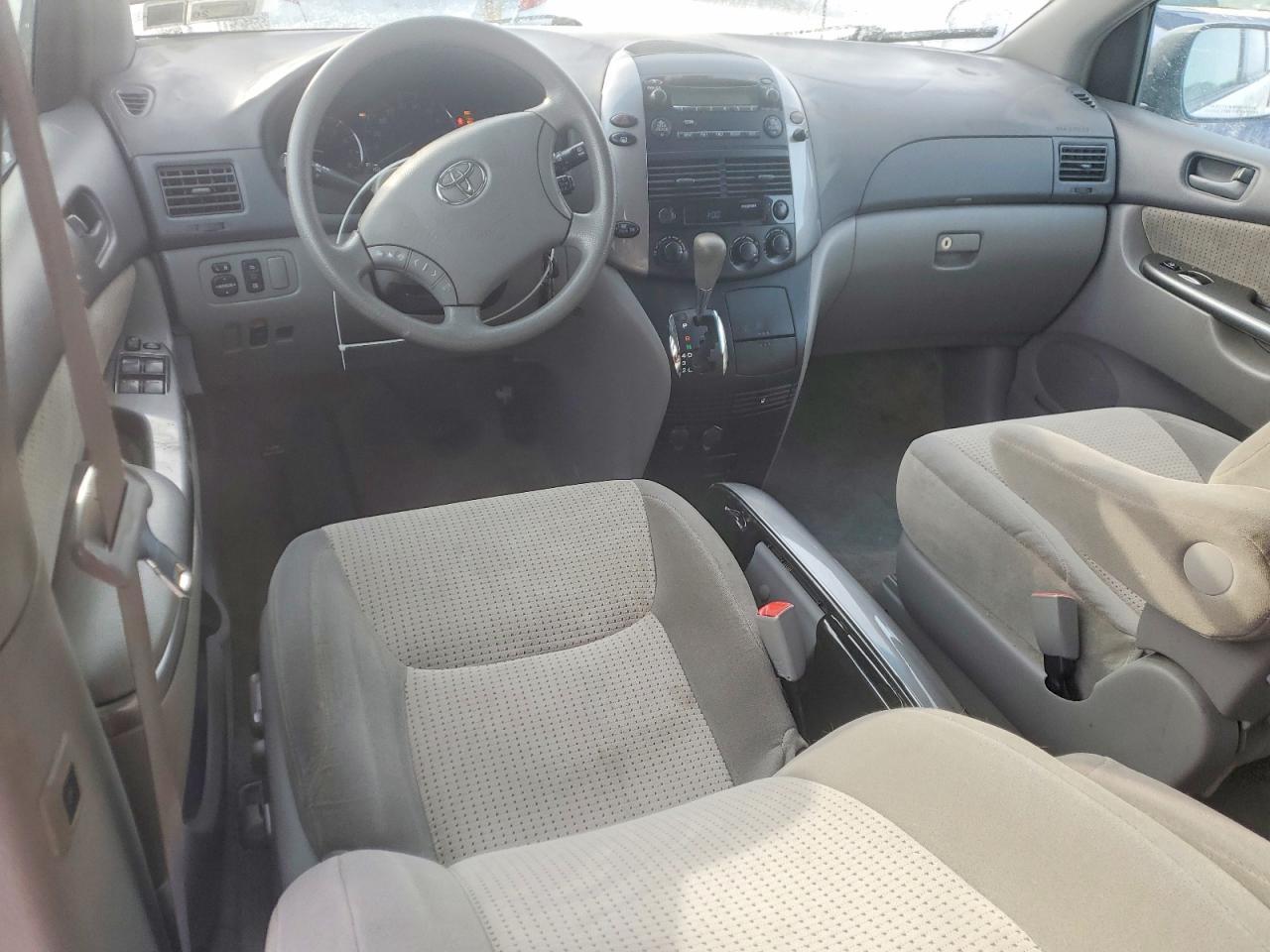 2007 TOYOTA SIENNA