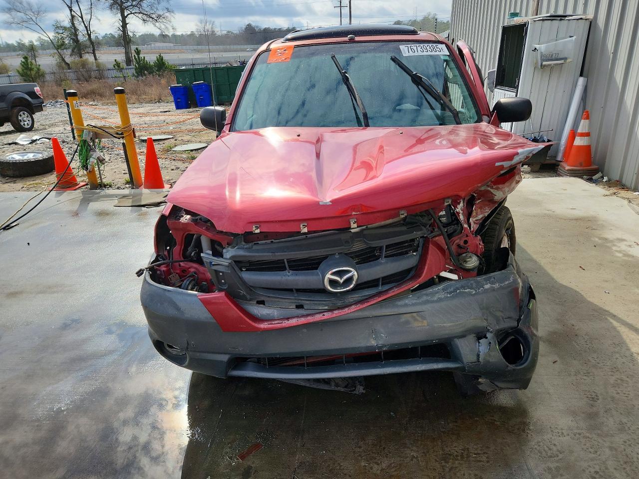 2004 MAZDA Tribute