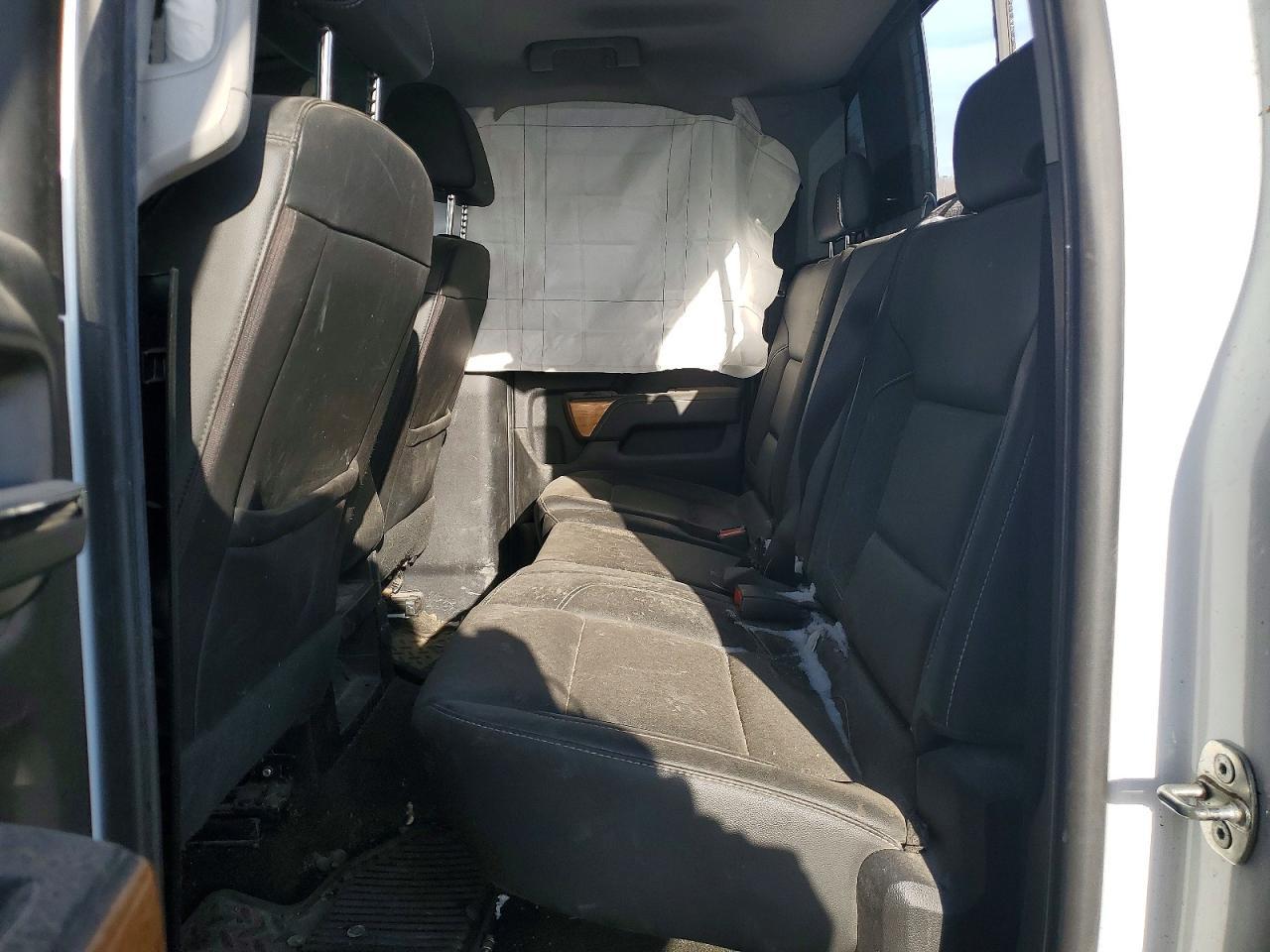 2018 CHEVROLET Silverado