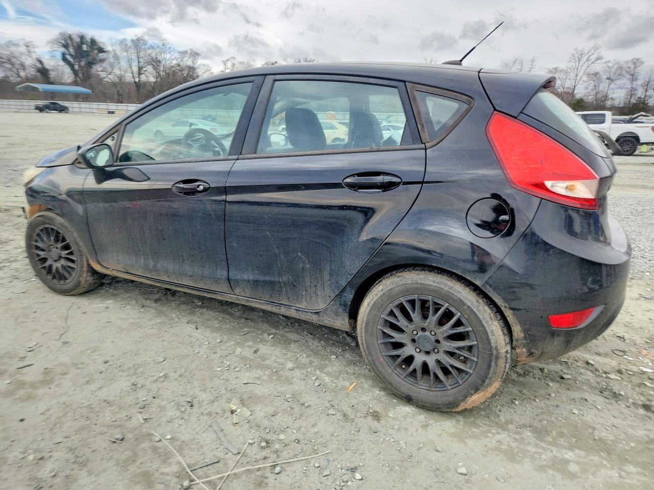 2012 FORD Fiesta