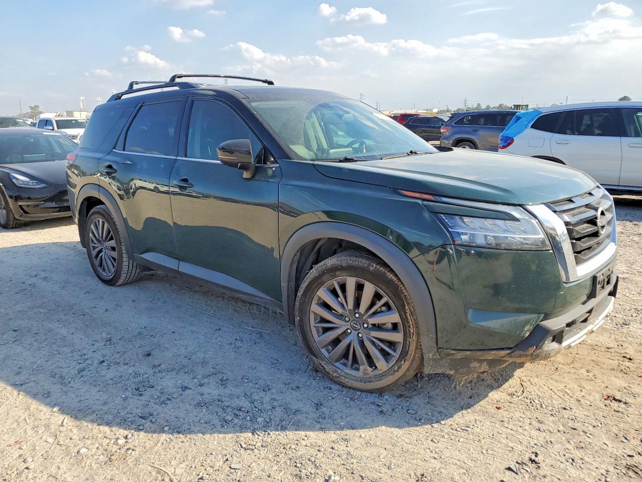 2022 NISSAN PATHFINDER