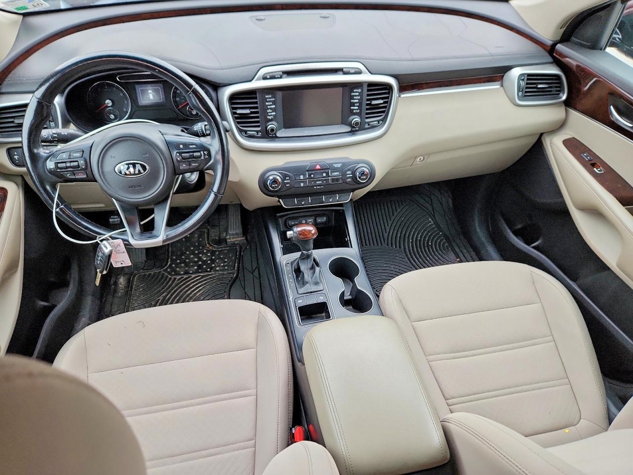 2017 KIA SORENTO