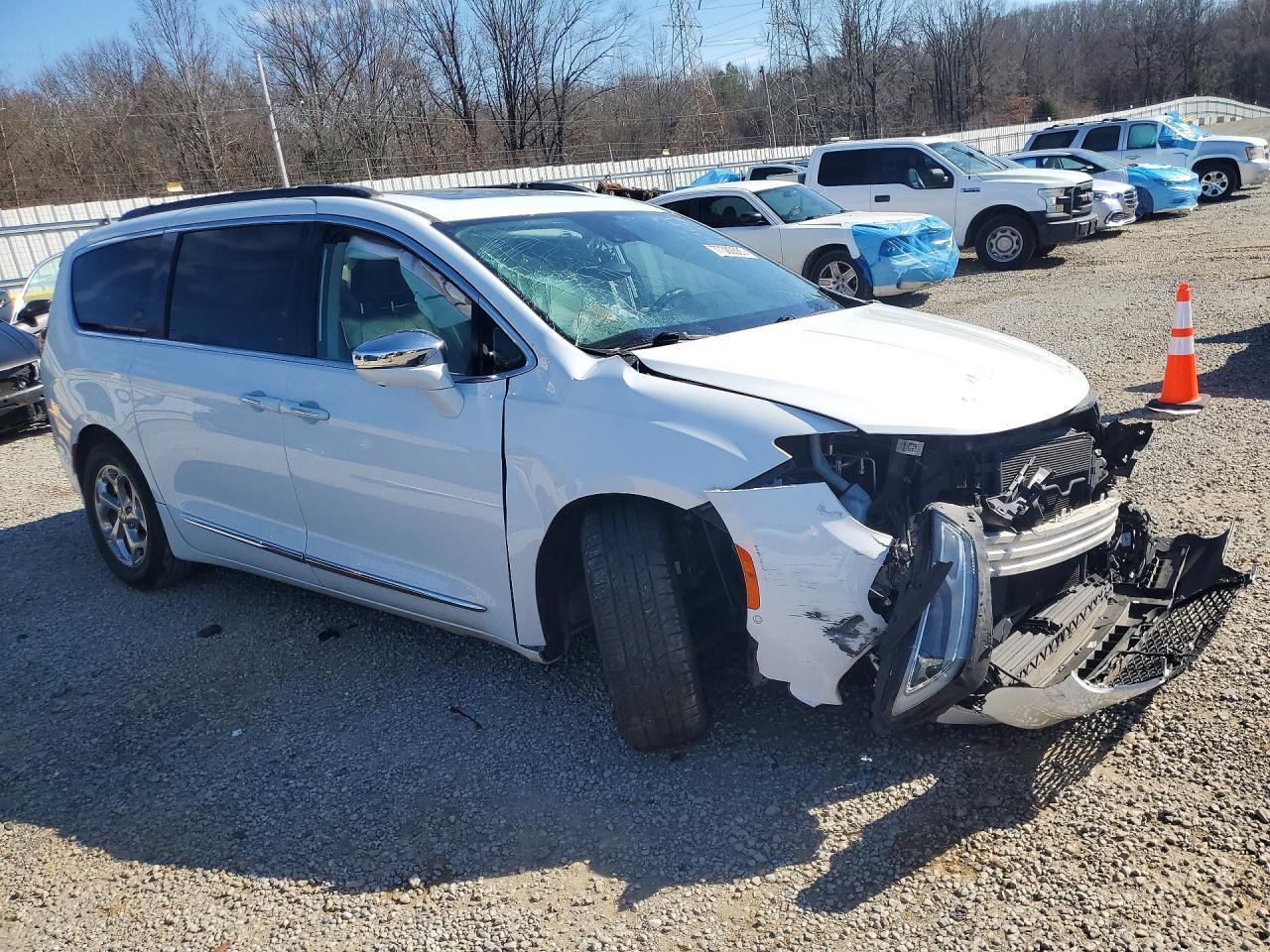 2022 CHRYSLER Pacifica