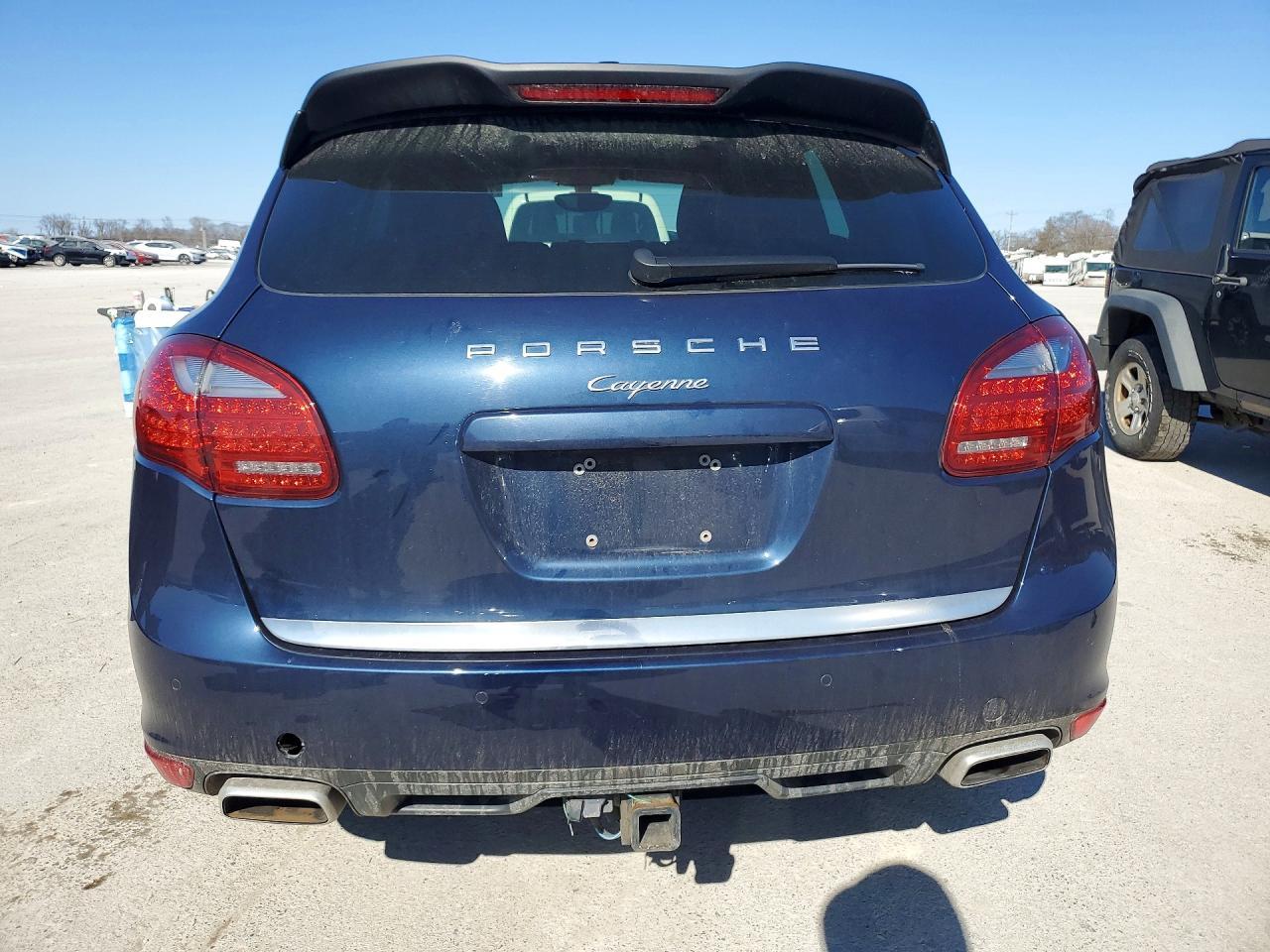 2013 PORSCHE CAYENNE