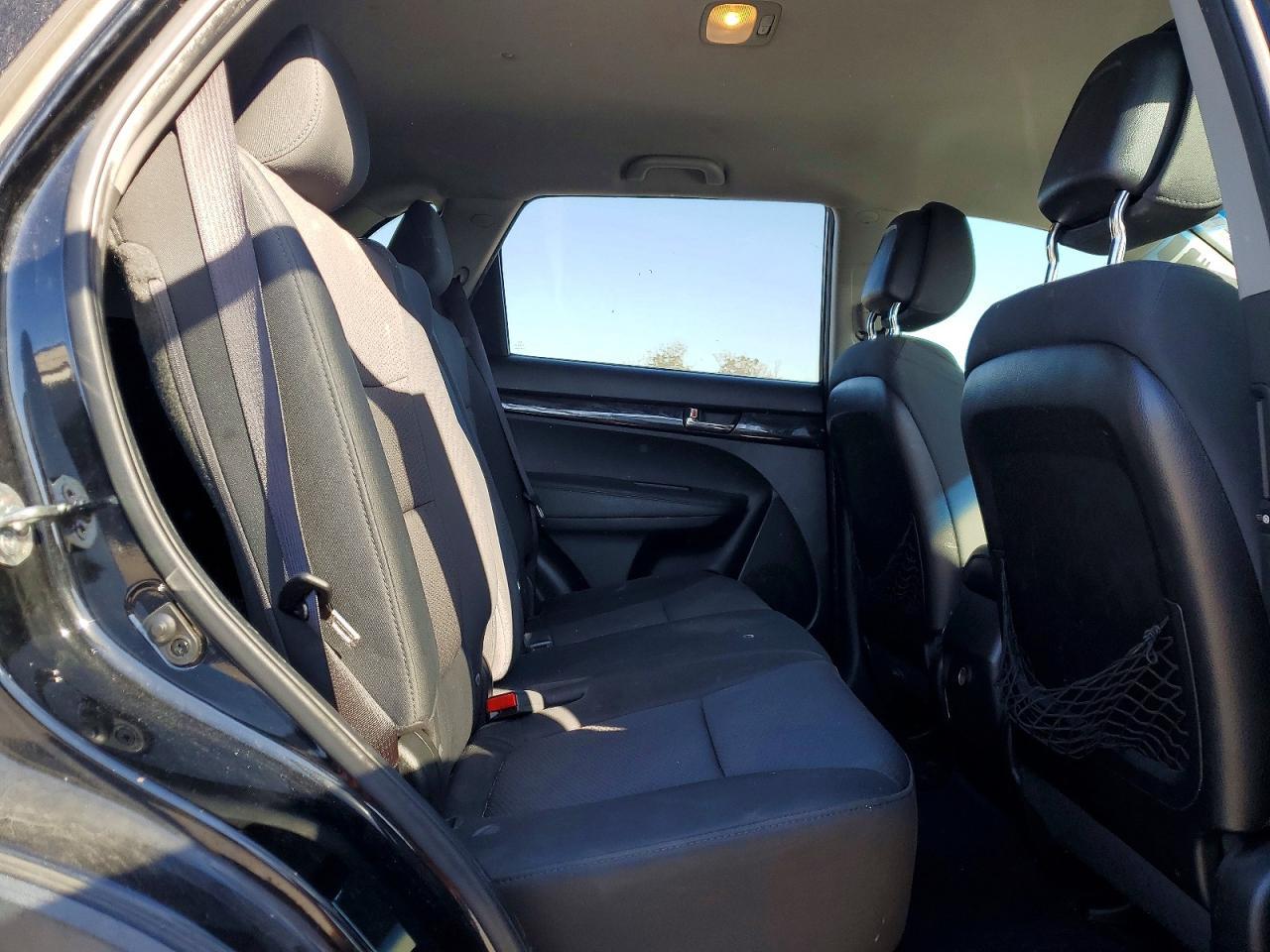 2011 KIA SORENTO