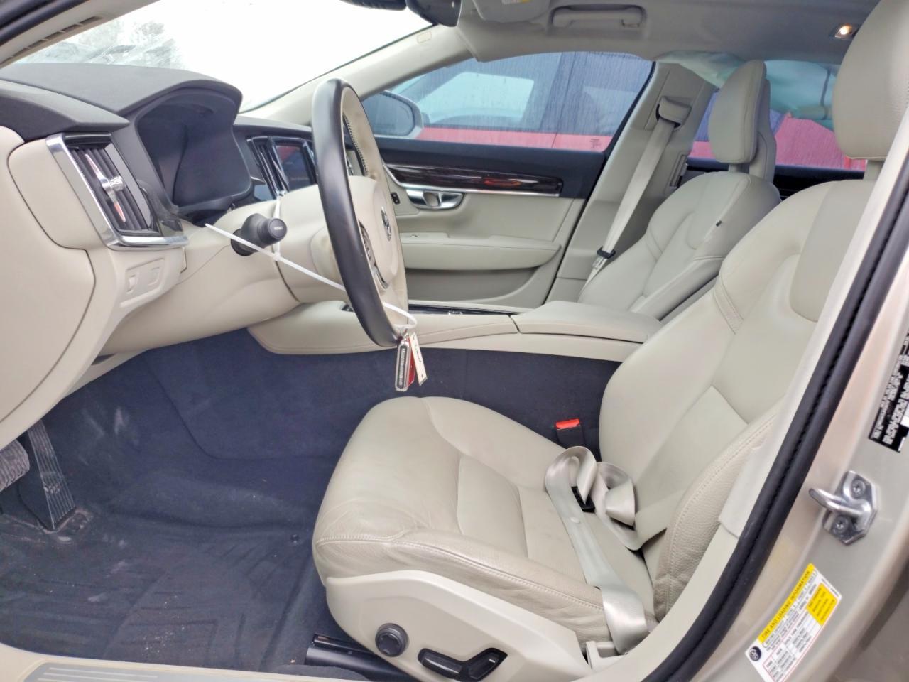2018 VOLVO S90