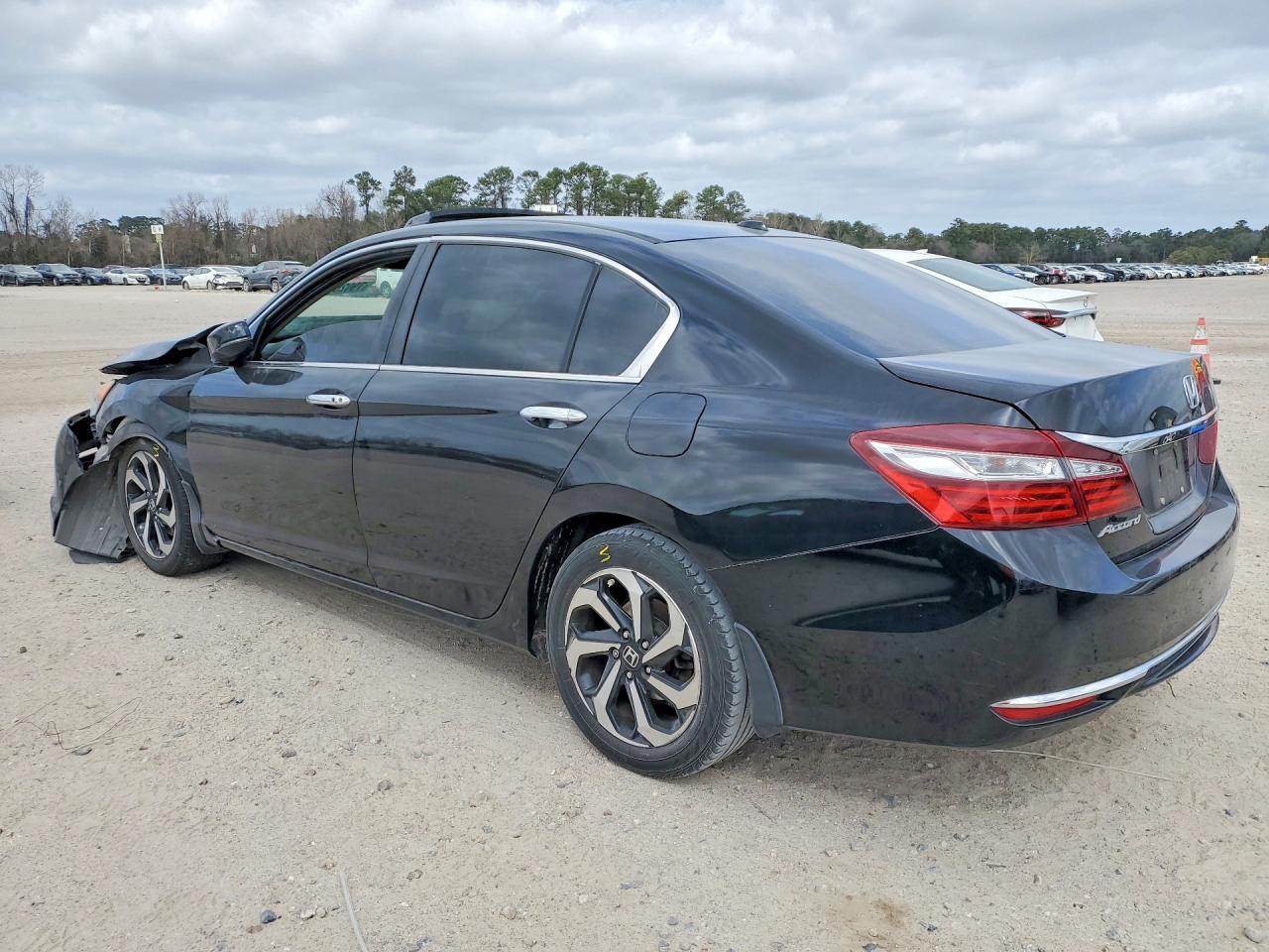2016 HONDA ACCORD