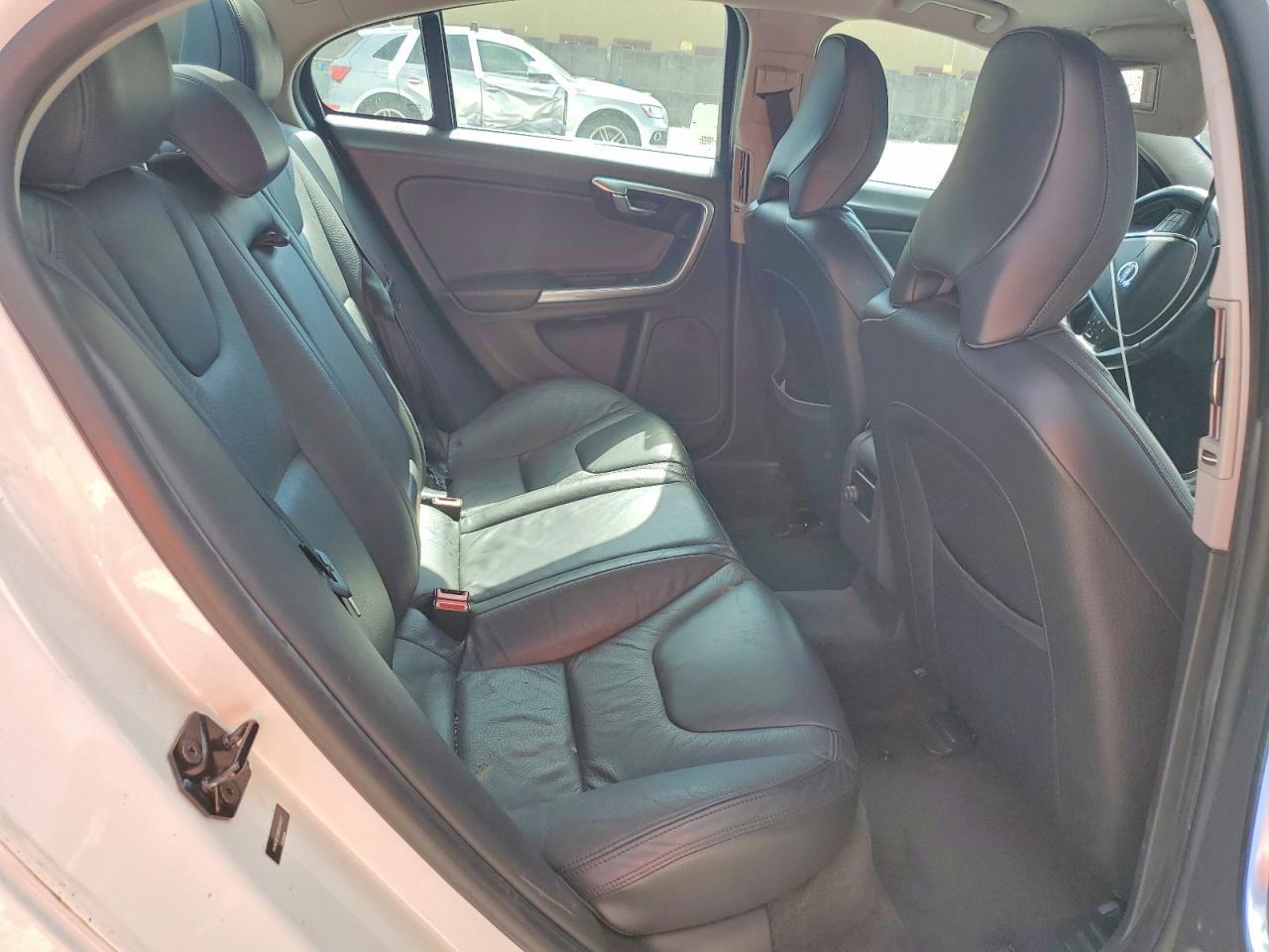 2013 VOLVO S60