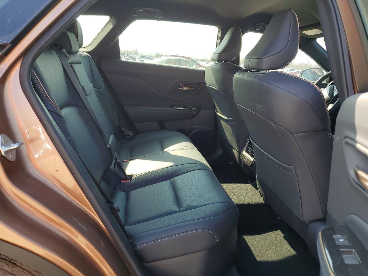 2025 TOYOTA Crown