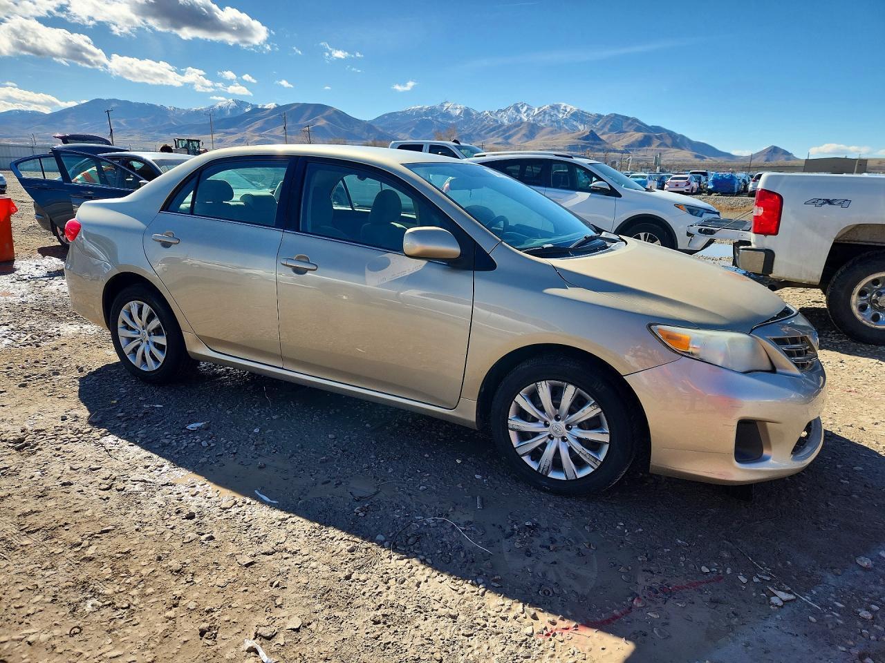 2013 TOYOTA COROLLA
