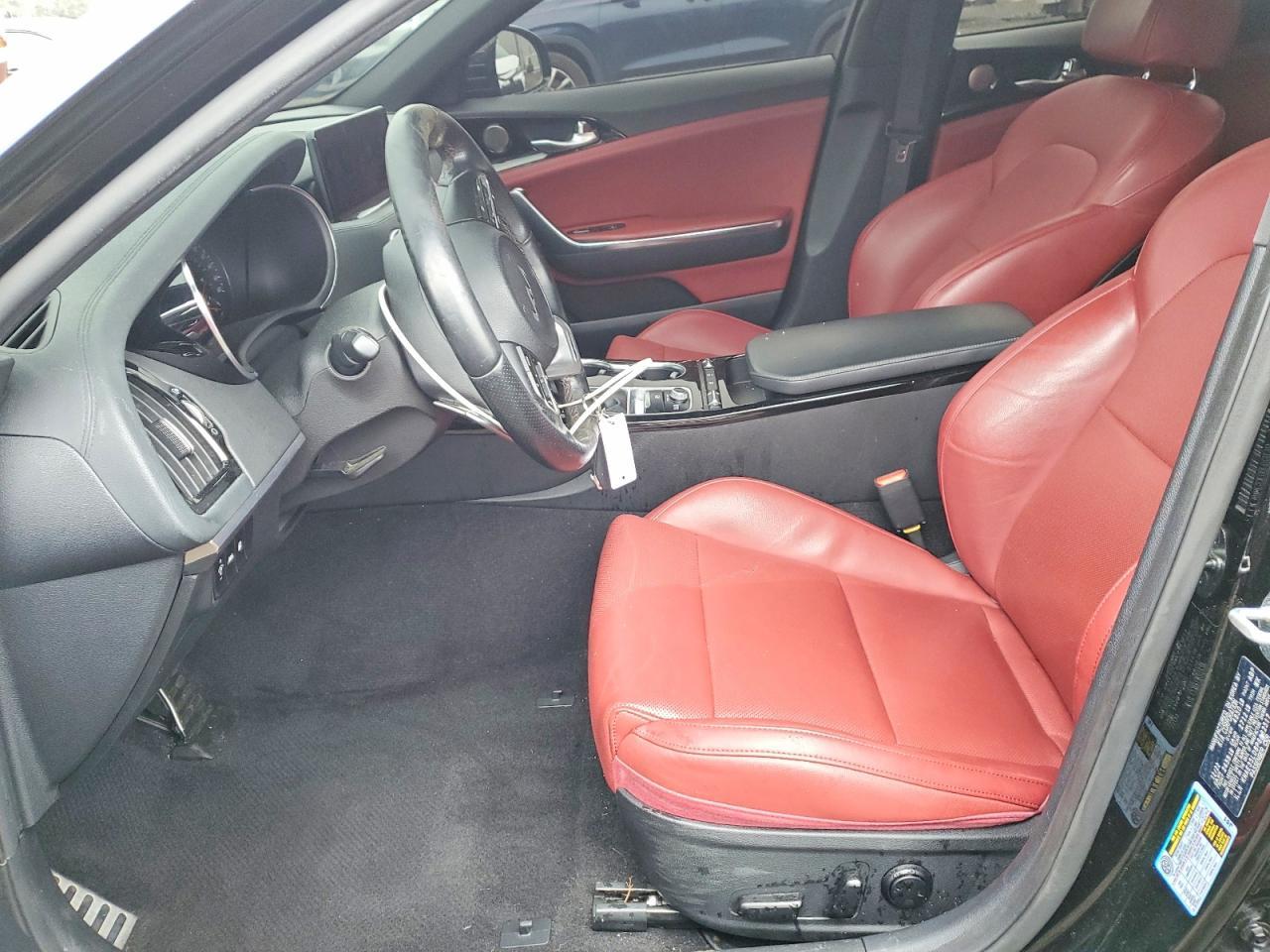 2023 KIA Stinger