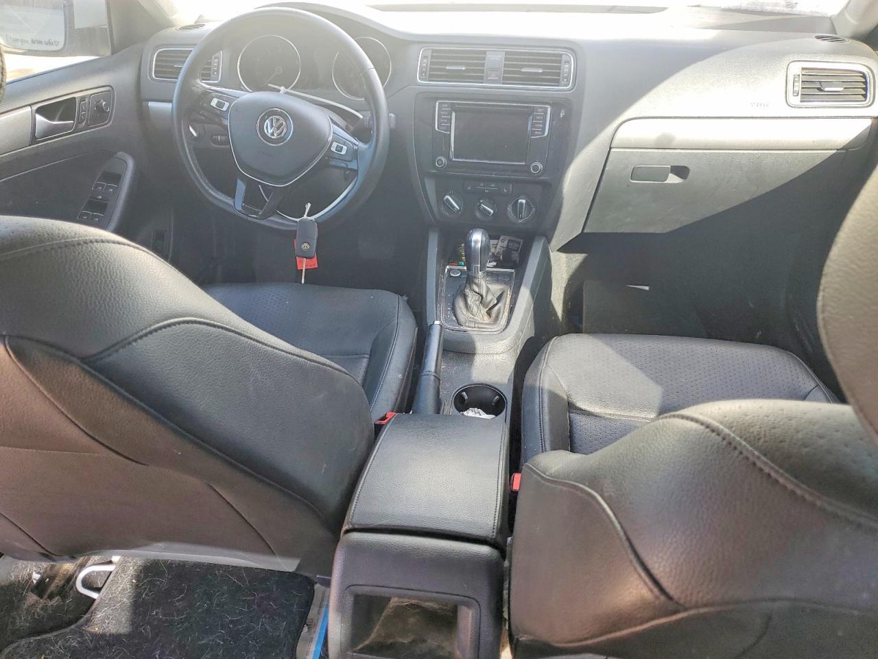 2016 VOLKSWAGEN JETTA