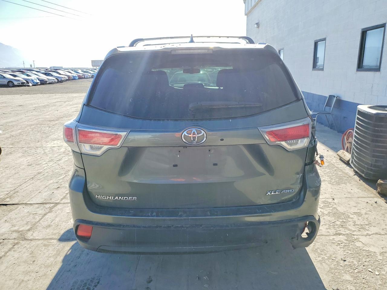 2015 TOYOTA HIGHLANDER