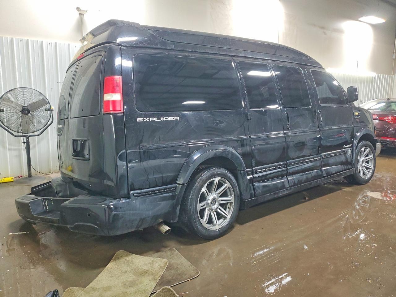 2016 CHEVROLET EXPRESS 2500