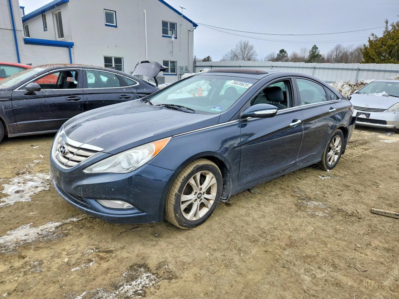 2011 HYUNDAI SONATA