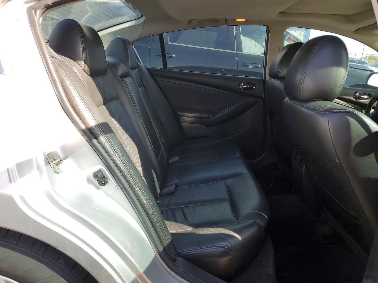 2011 NISSAN ALTIMA