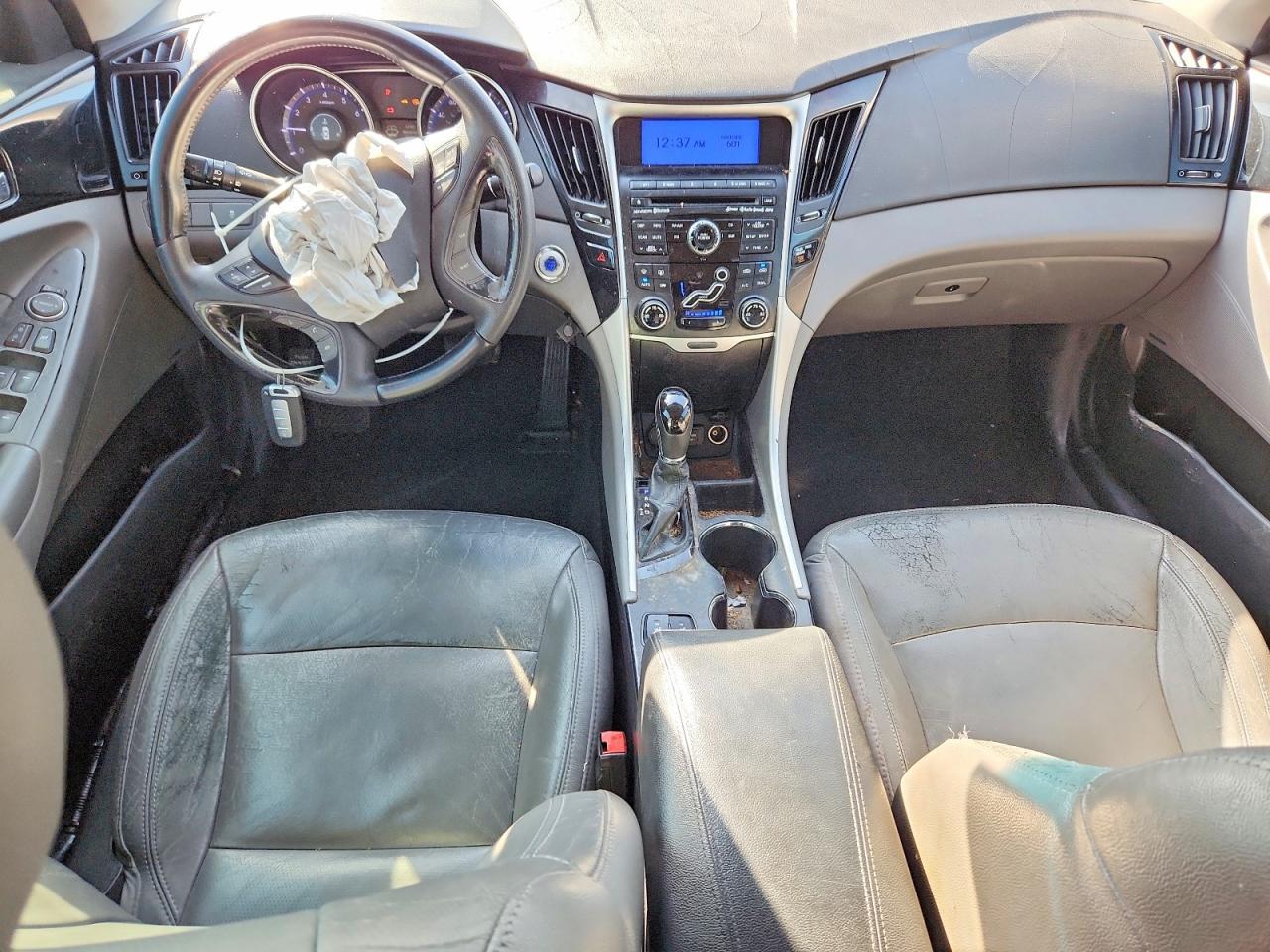 2011 HYUNDAI SONATA