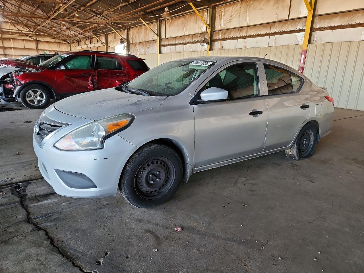 2017 NISSAN VERSA