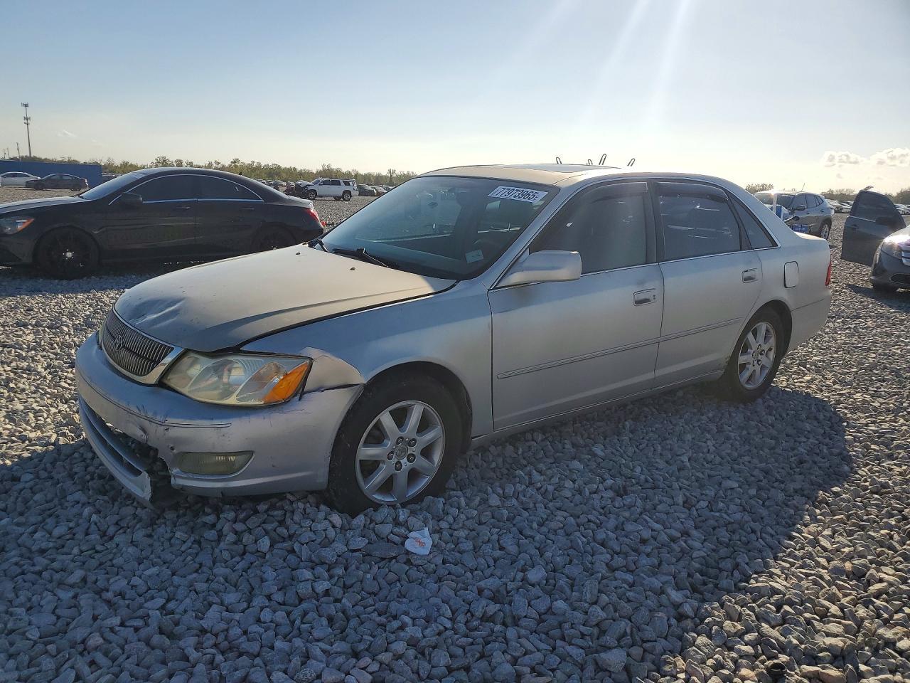 2000 TOYOTA Avalon