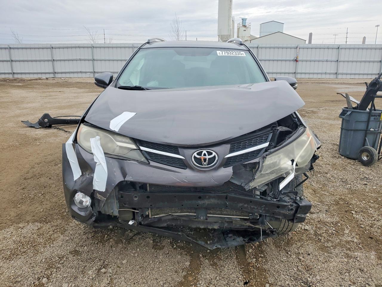 2015 TOYOTA RAV4